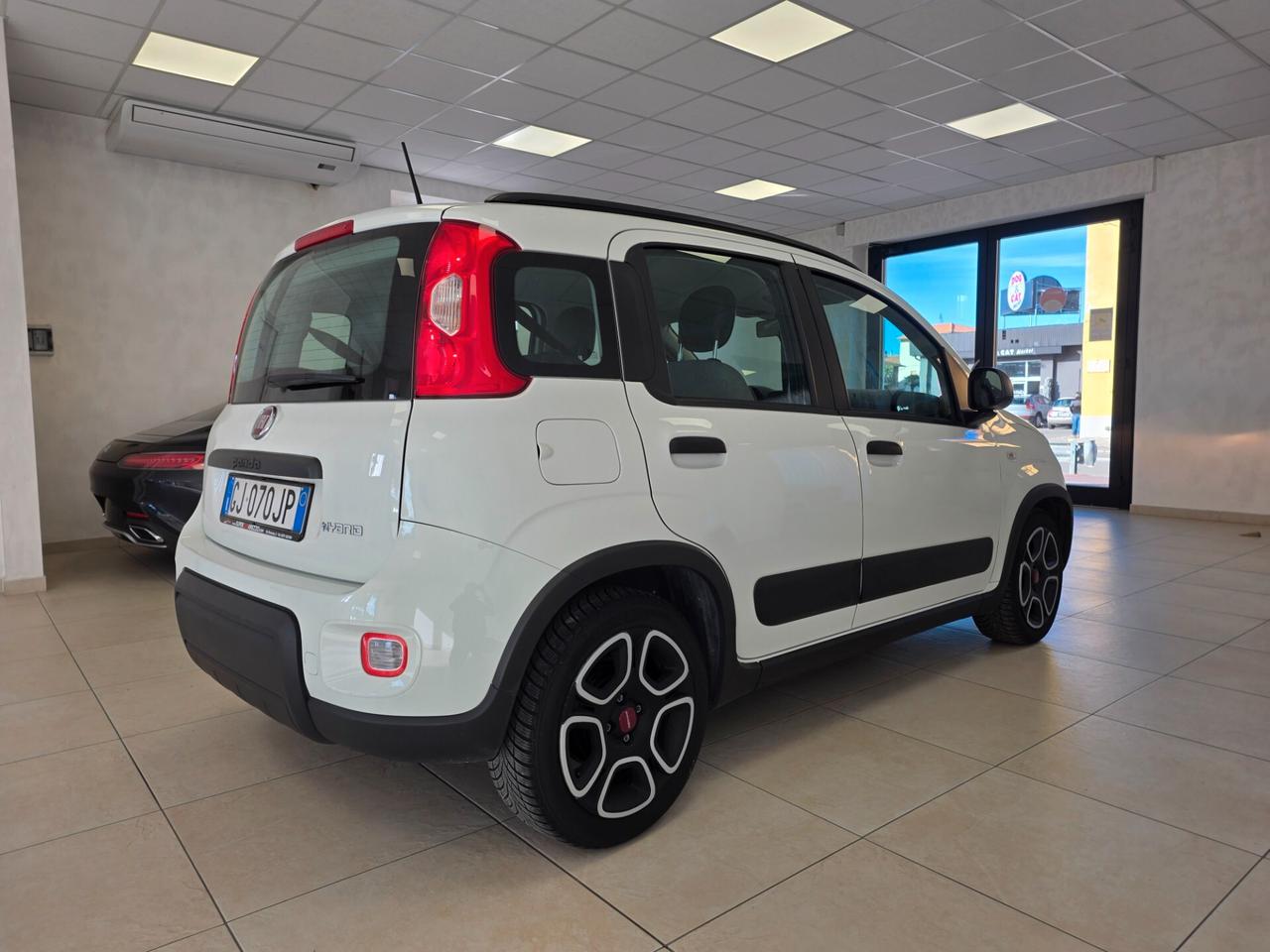 Fiat Panda 1.0 GSE S&S Hybrid Street Van 4 posti