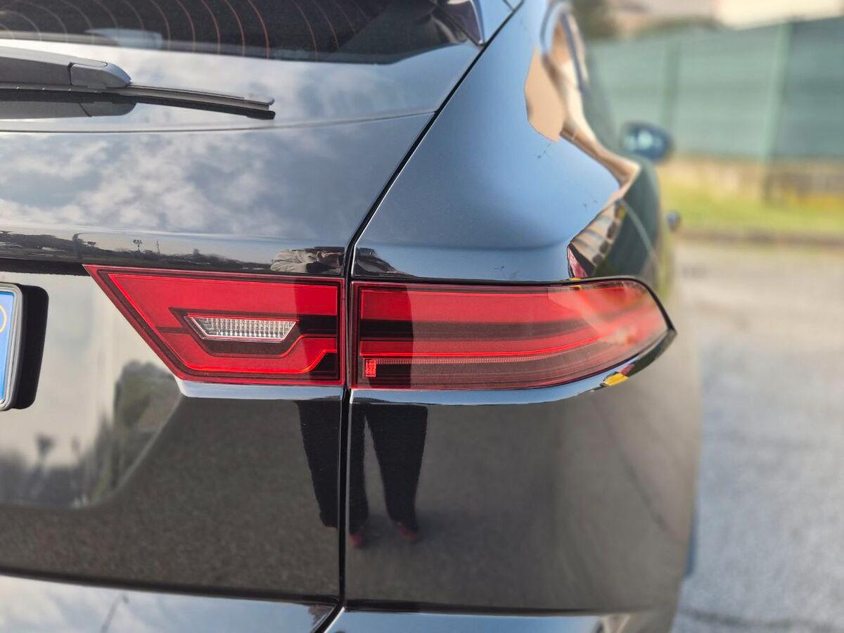 Jaguar E-Pace 2.0d i4 SE awd 150cv auto my19