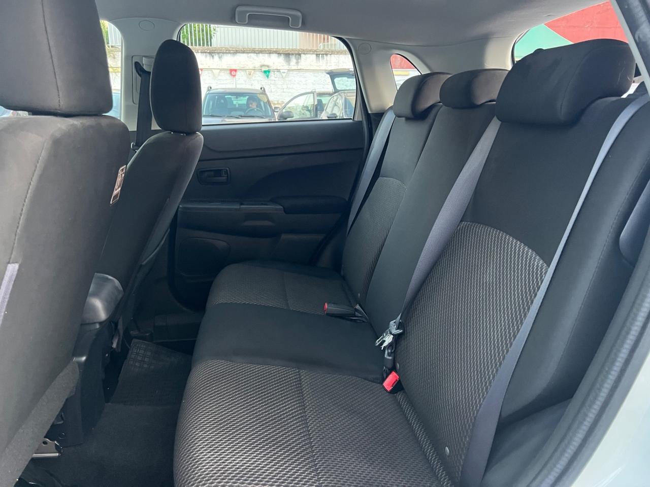 Mitsubishi ASX 1.6 2WD Instyle Panoramic