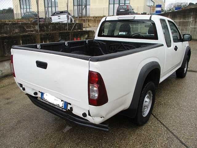 Isuzu D-Max 2.5 TD cat Space Cab 4WD Pick-up L EU4