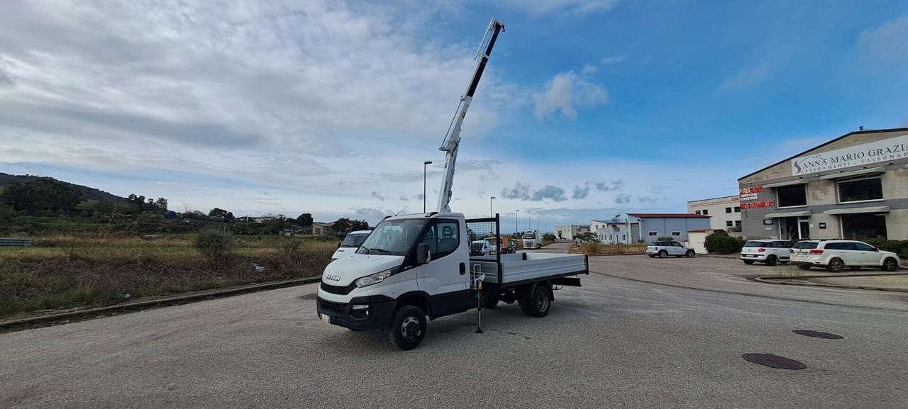 Iveco Daily 35C13 2.3 CASSONE CON GRU BONFIGLIOLI