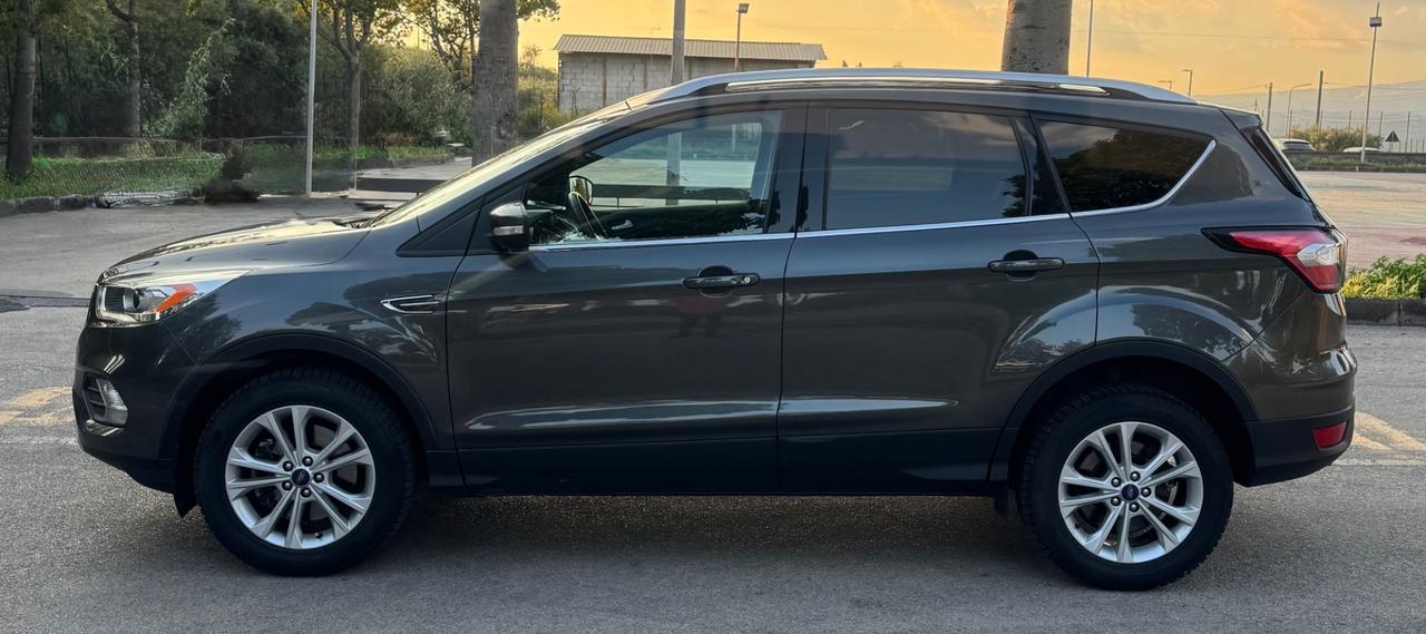 Ford Kuga 1.5 TDCI TITANIUM