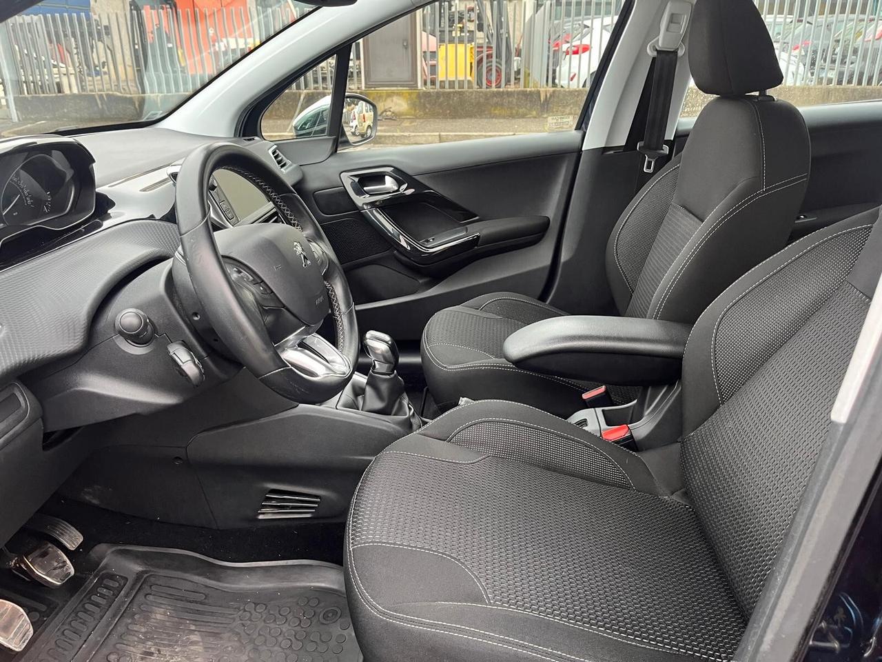 Peugeot 208 BlueHDi 75 5 porte Allure