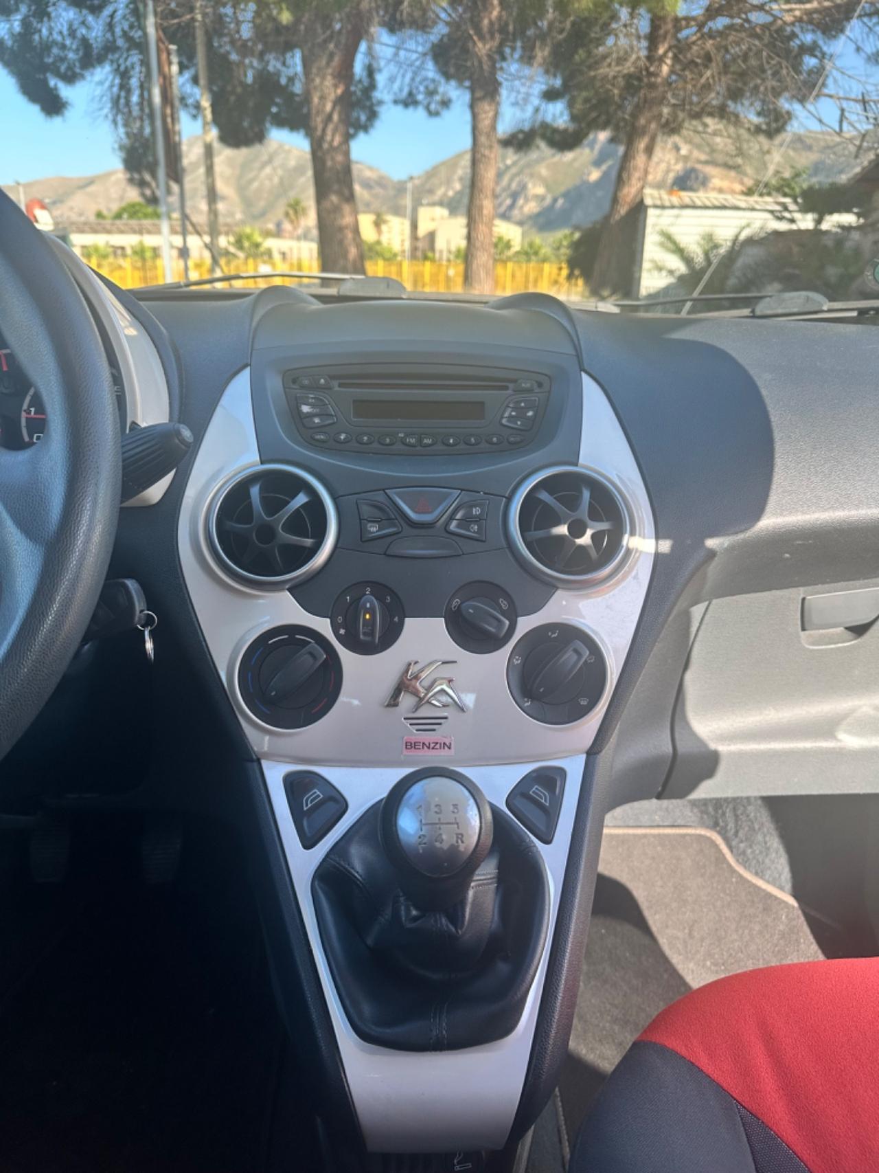 Ford Ka 1.2 8V 69CV Titanium