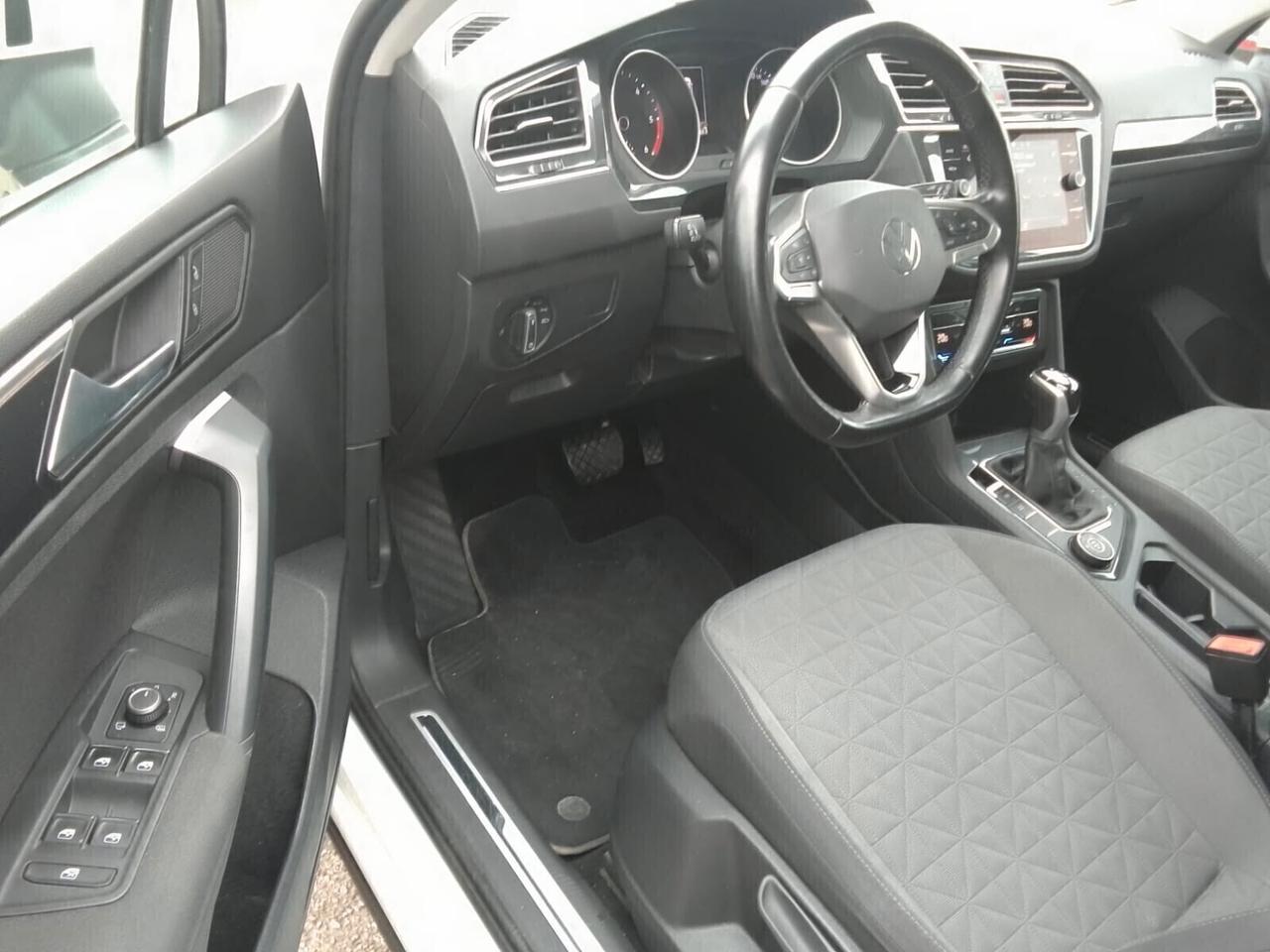 Volkswagen Tiguan 2.0 TDI 150 CV SCR DSG 4MOTION R-Line