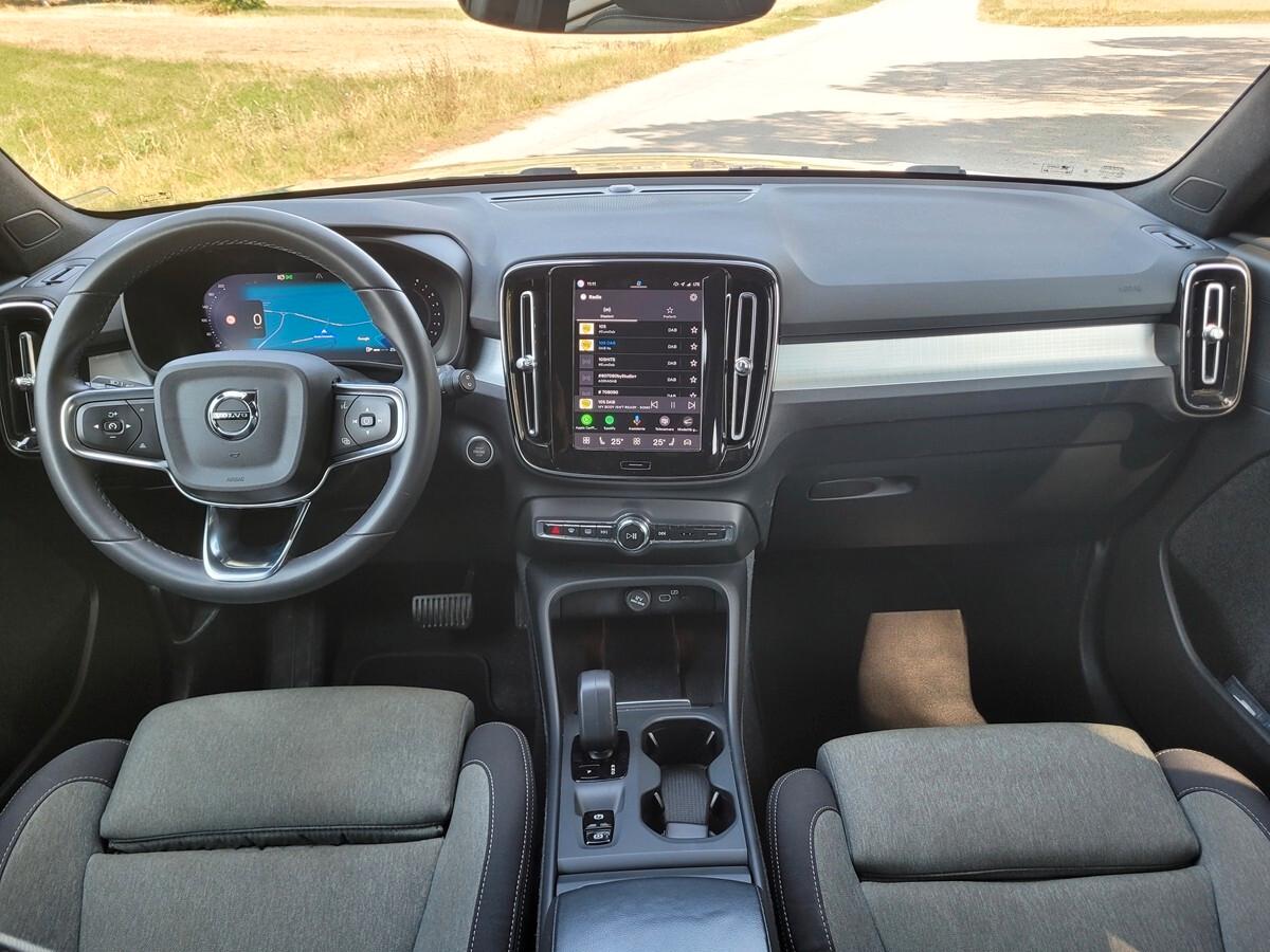 Volvo XC40 B3 automatico Core
