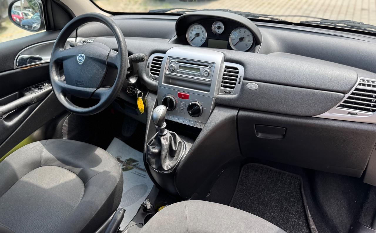 Lancia Ypsilon 1.2 69 CV 5 porte GPL Ecochic Platinum