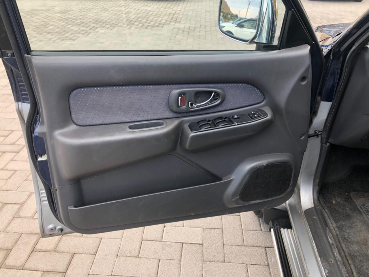 Mitsubishi L200 2.5 TDI 115 cv 4x4 anno 2002
