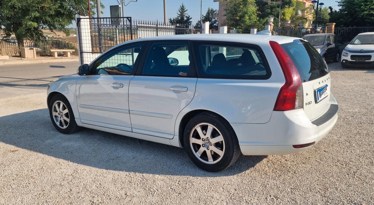 VOLVO V50 1.6 HDI 116 CV