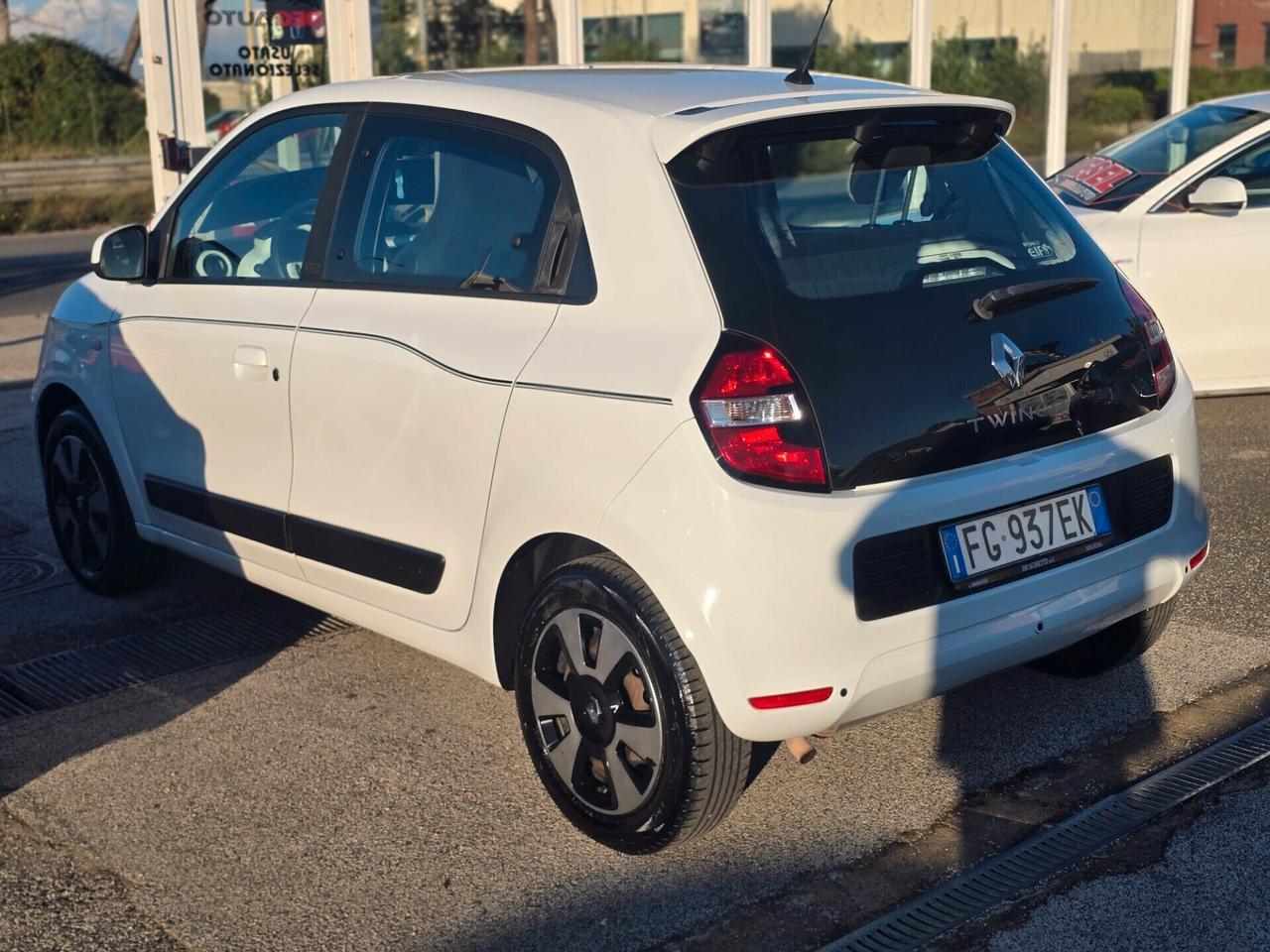 Renault Twingo SCe EDC Lovely