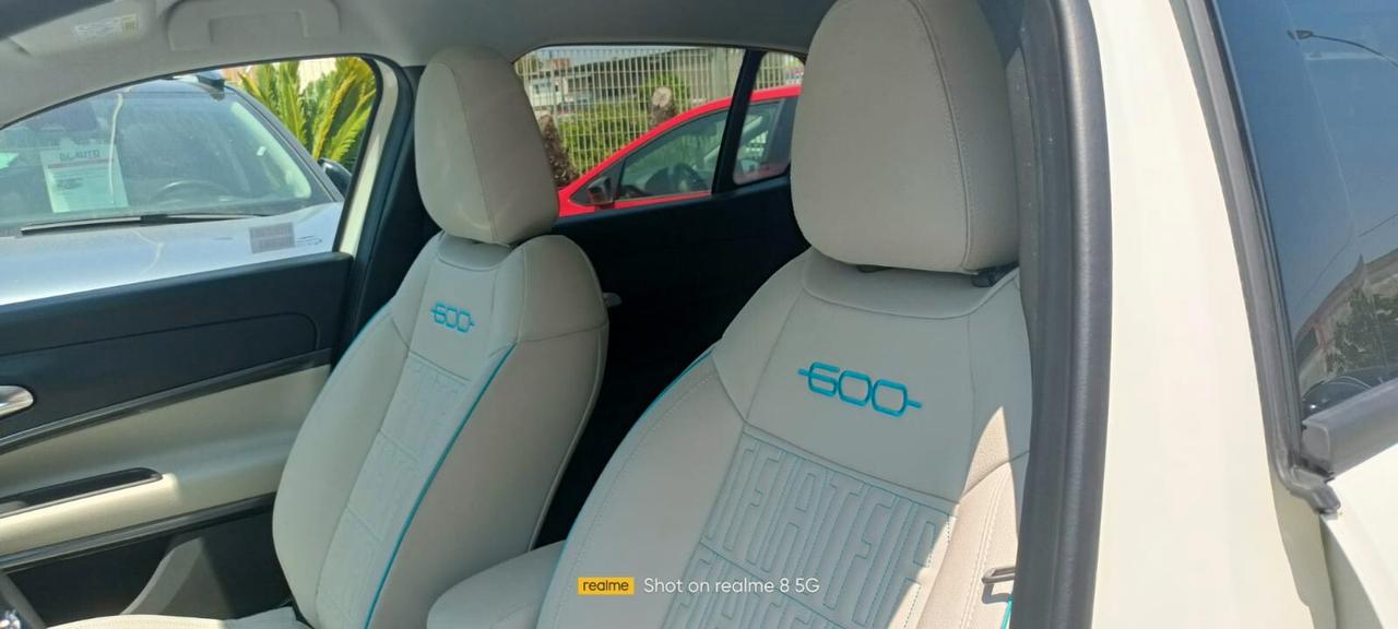 Fiat 600 Hybrid 100 CV DCT MHEV La Prima
