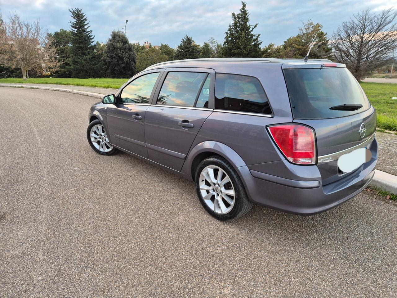 Opel Astra 1.9 16V CDTI 150CV anno 05