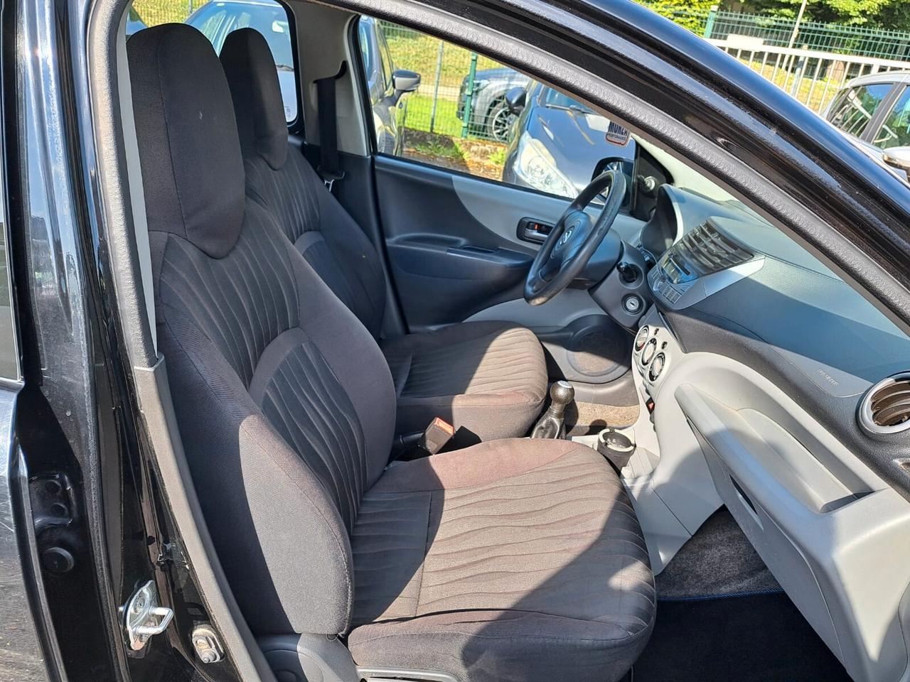 Nissan Pixo 1.0 5 porte Visia
