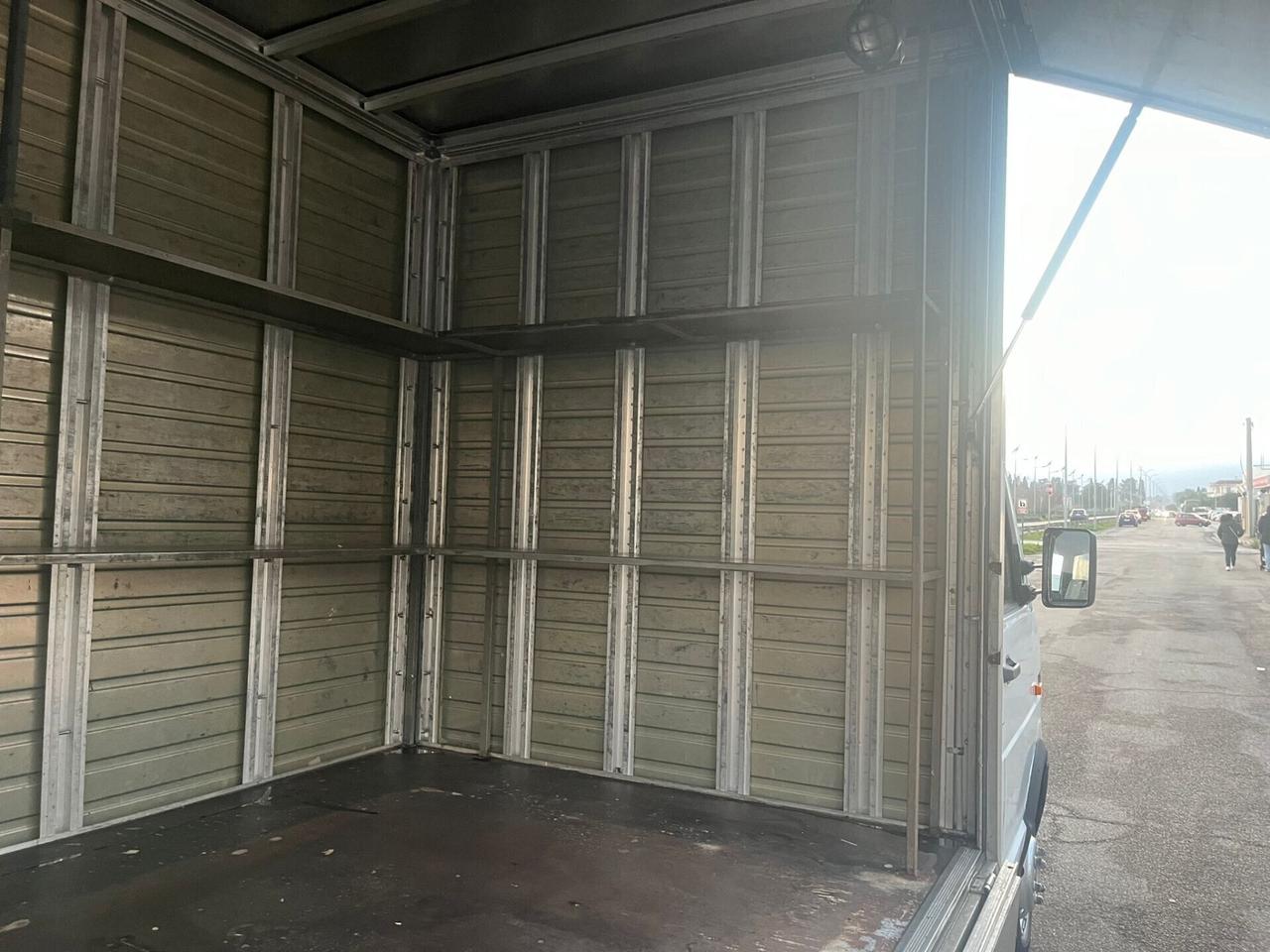 Iveco Daily 35-8 furgonatura cassa