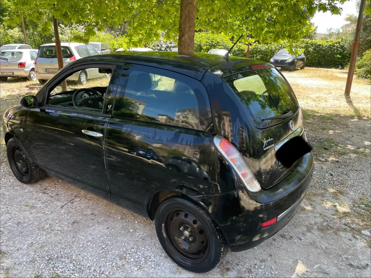 Lancia Ypsilon 1.3 MJT 75 CV Argento