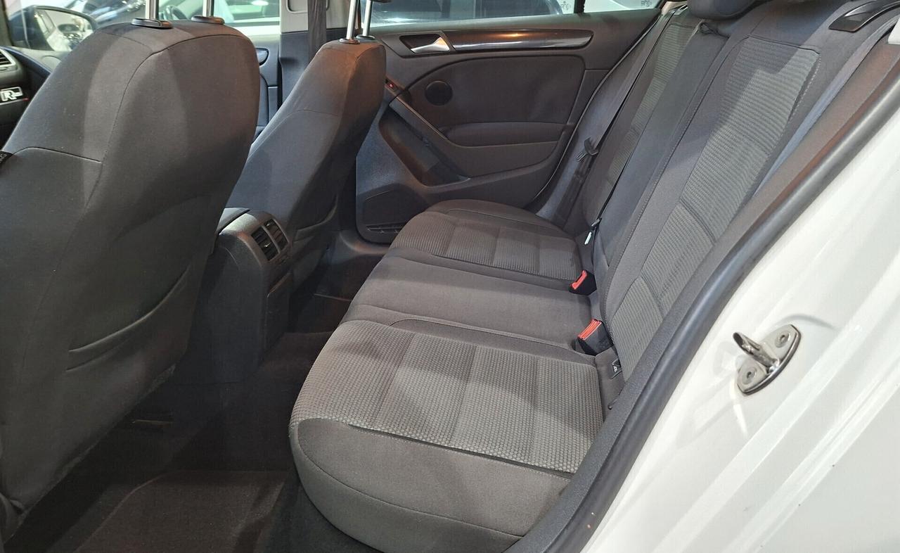 Volkswagen Golf 6 1.6 TDI Highline BlueMotion