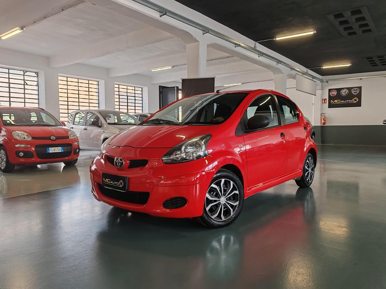 Toyota Aygo 1.0 12V VVT-i 5 porte