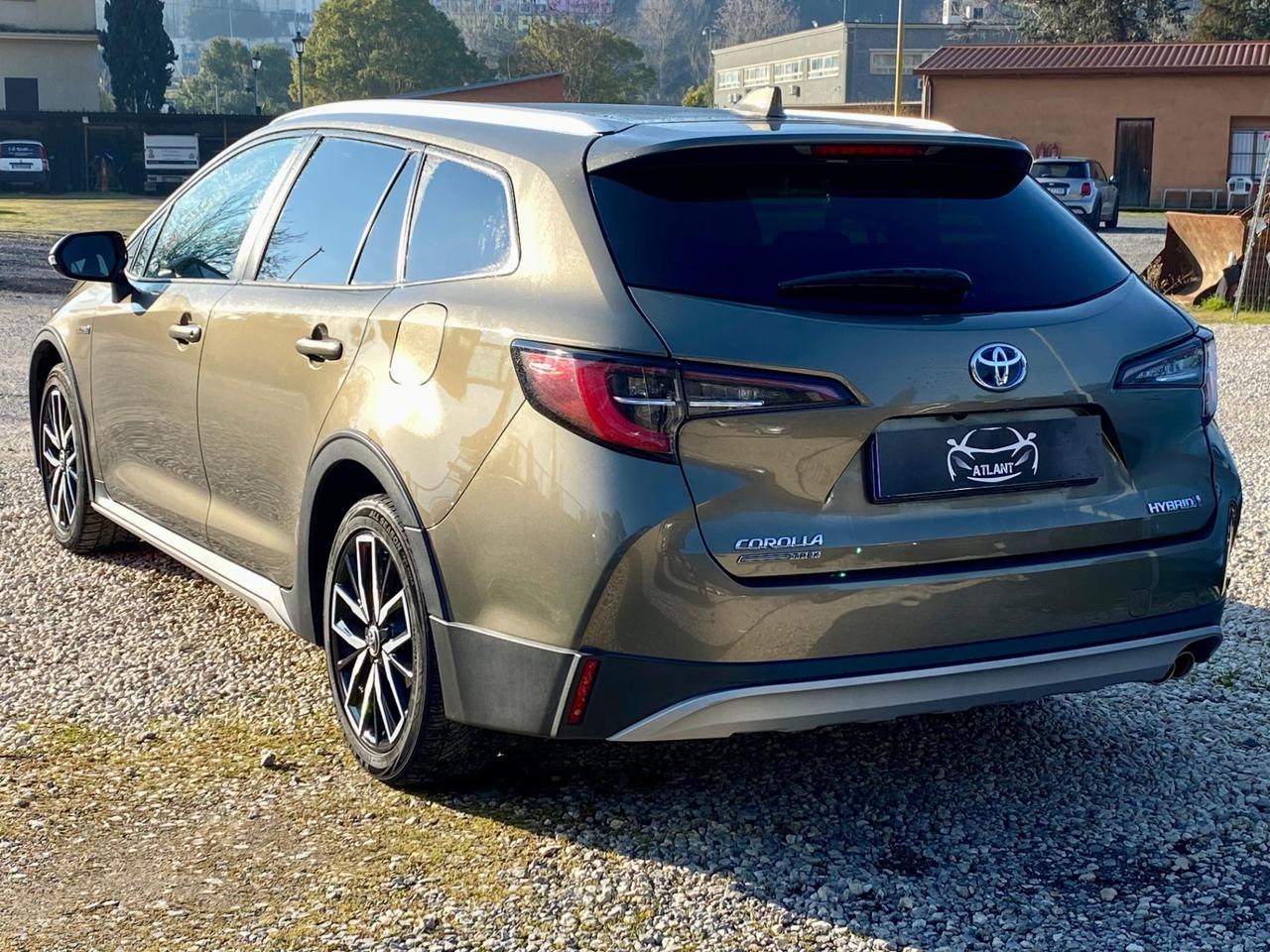 Toyota Corolla Touring Sports 2.0 Hybrid TREK