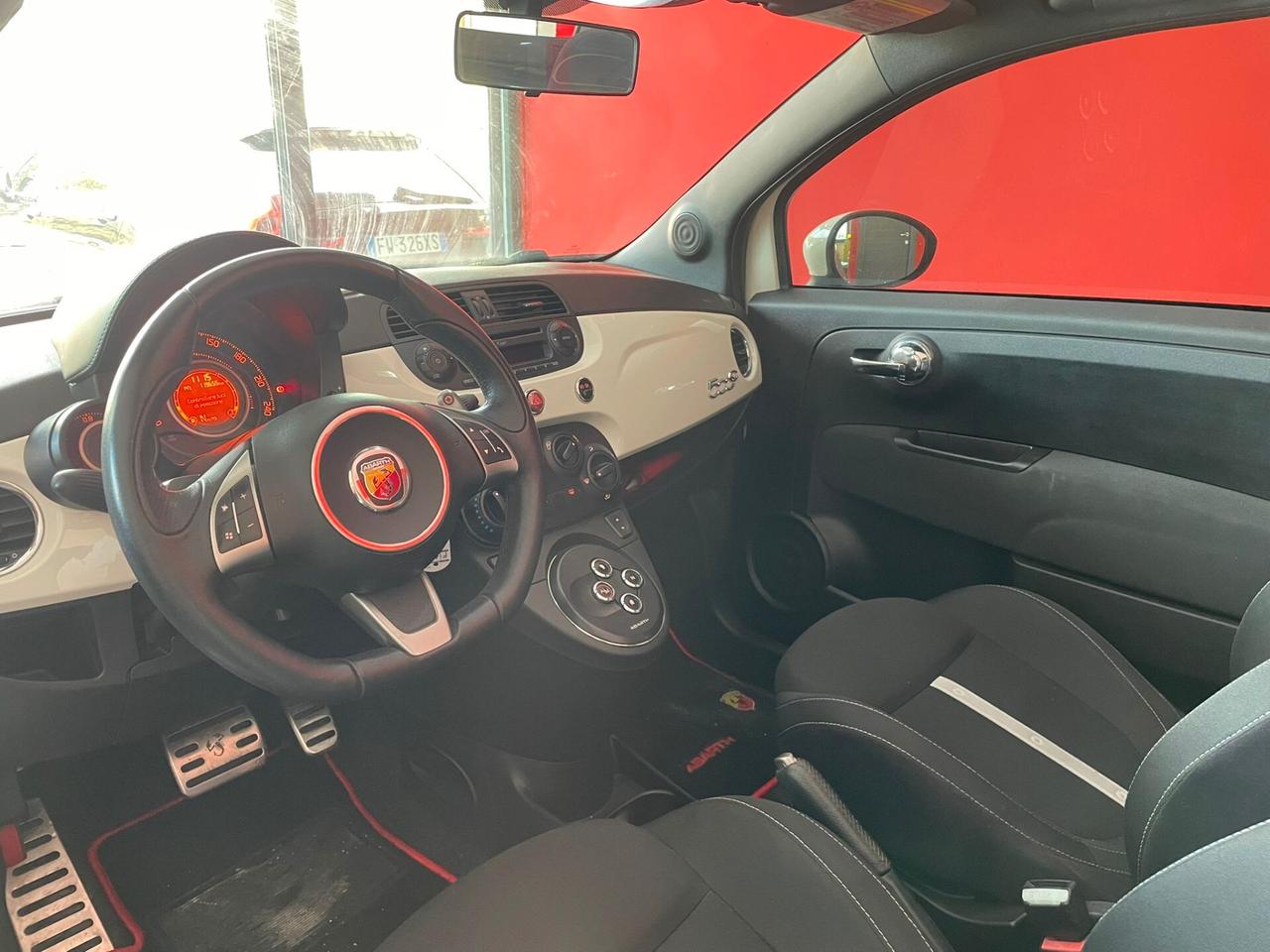 ABARTH 500C 1.4T-JET 140cv