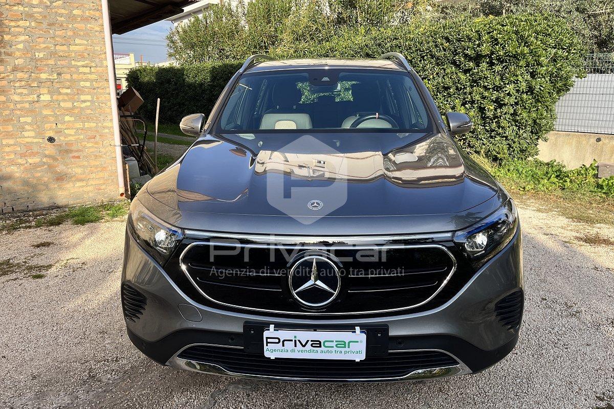 MERCEDES EQB 300 4Matic Premium