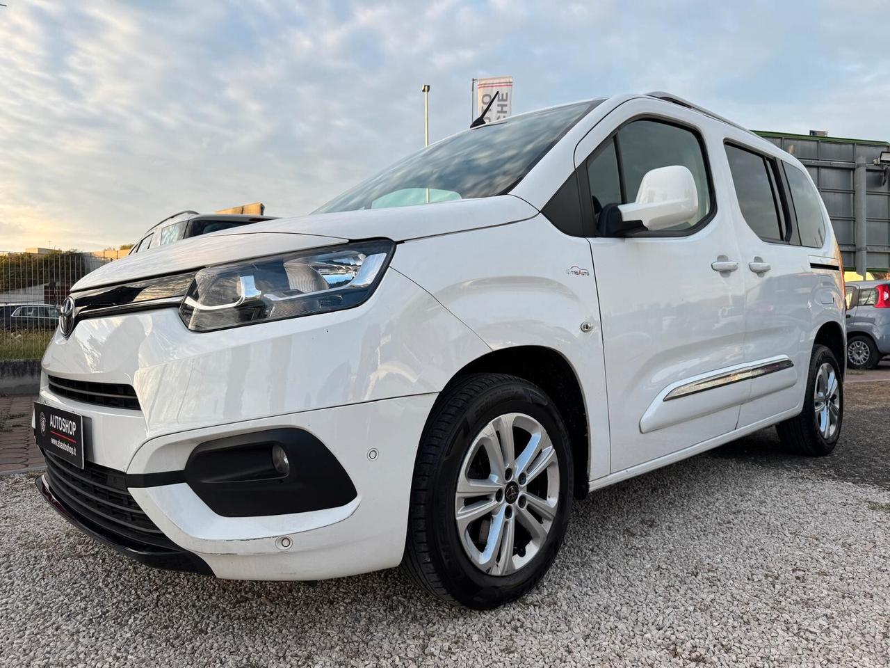 TOYOTA - Proace City Verso 1.5 - 7 POSTI - UNIPRO.- FINANZIABILE - PERMUTE