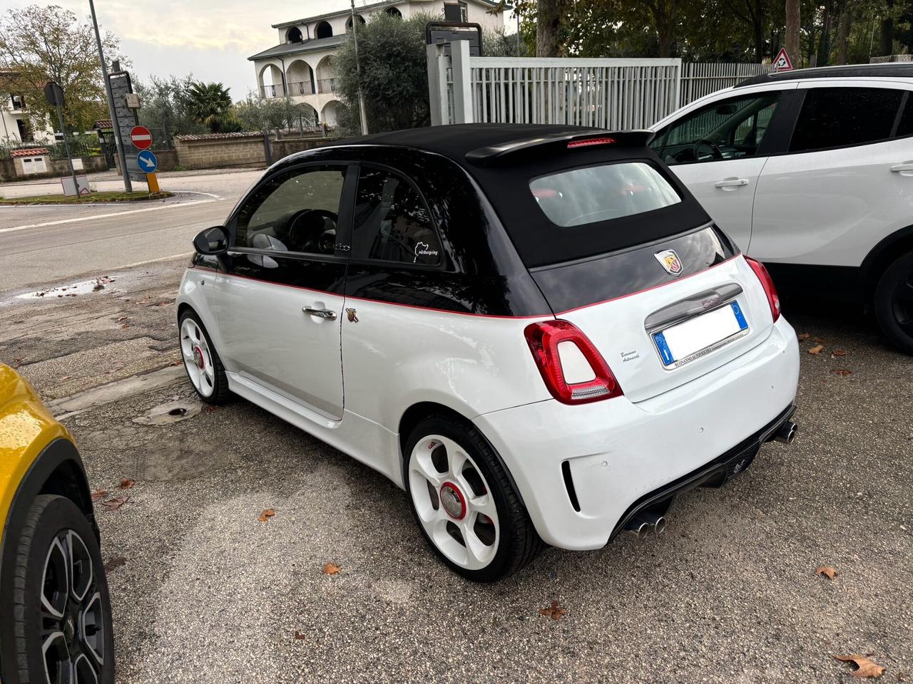 Abarth 500 C 1.4 Turbo T-Jet MTA Bicolore