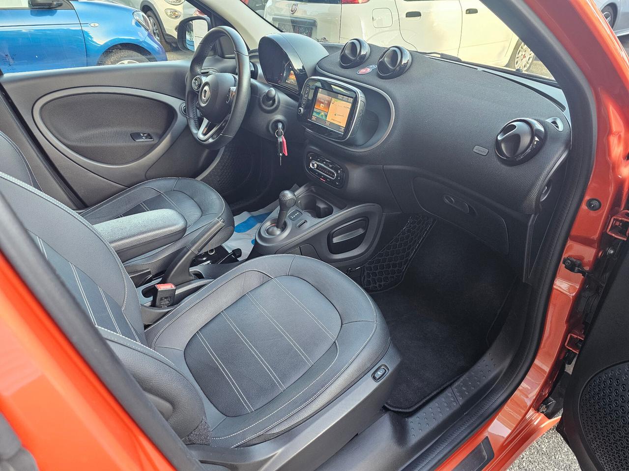 Smart ForFour 90 0.9 Turbo twinamic Prime NAV ANDRO/APPLE TAGL CERT