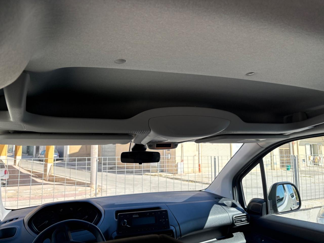 Peugeot Rifter BlueHDi 100 S&S Allure Standard