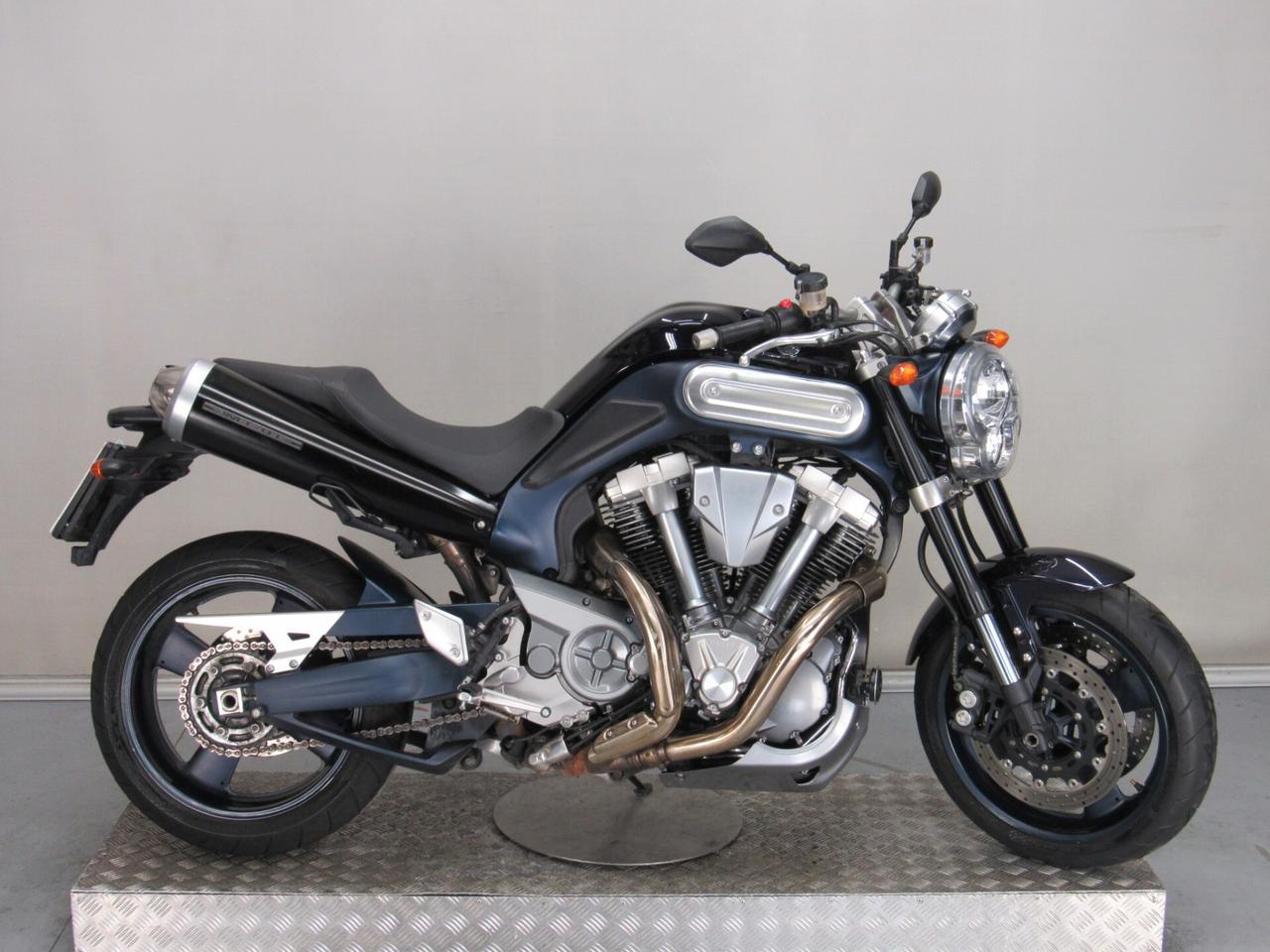 Yamaha MT-01 FIRTS EDITION