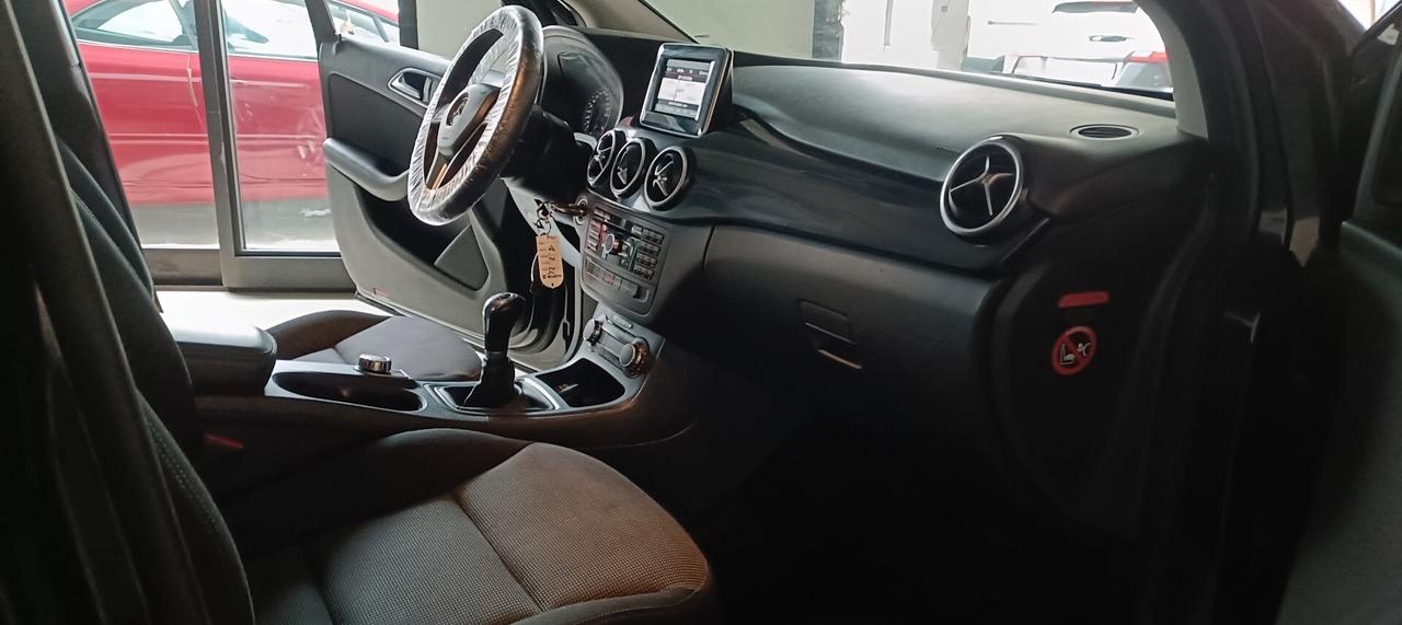Mercedes-benz B 180 BENZINA SOLO 120MILA KM PREZZO SOTTO COSTO!!!!!