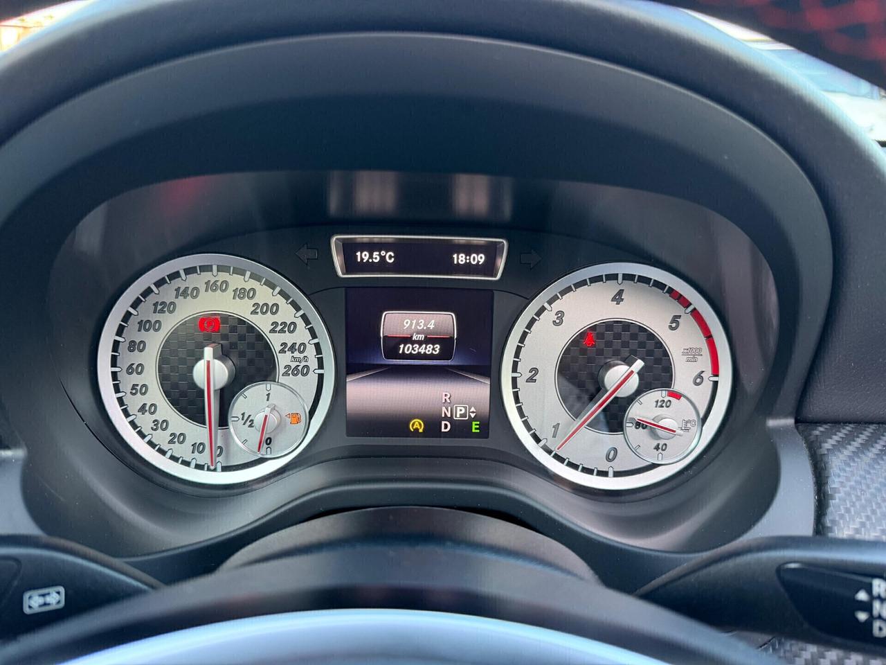 Mercedes CLASSE A 180D 109CV PREMIUM AMG