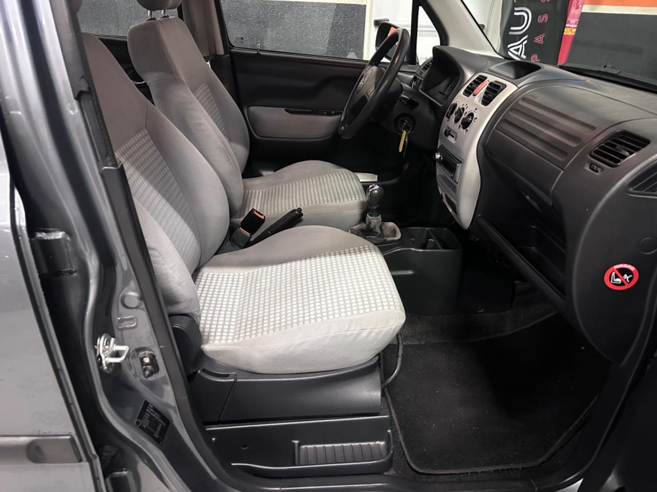 Opel Agila 1.0 12V Club