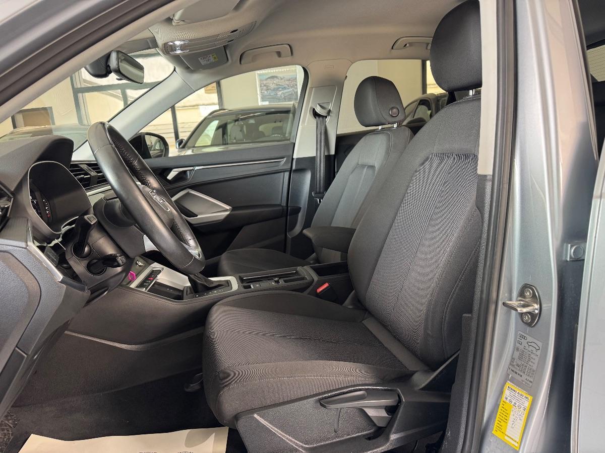 AUDI Q3 35TDI S tronic Business UNICO PROP/ MATRIX