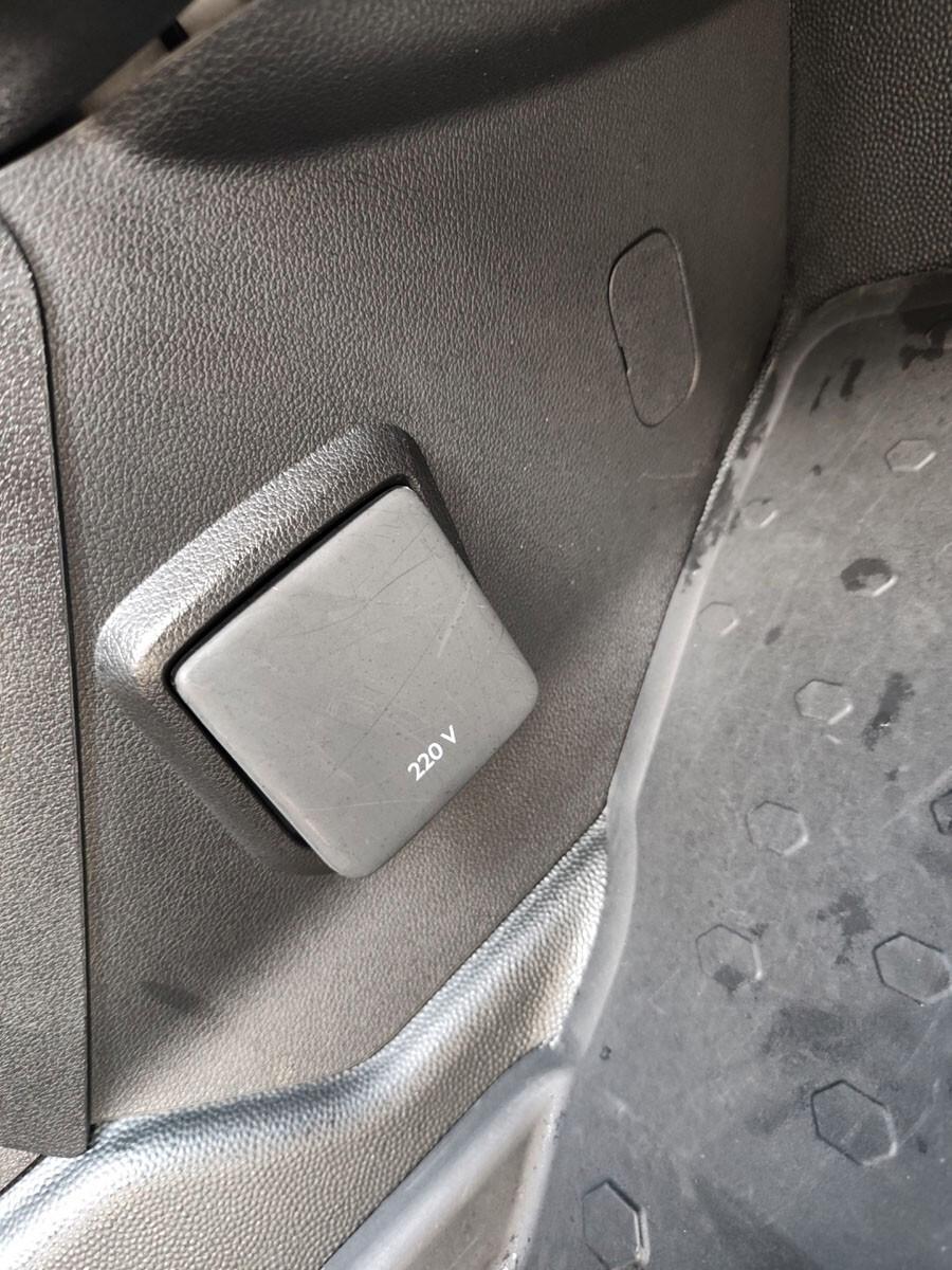 Peugeot Partner BlueHDi 130 L2 Navi, 2 Porte Laterali, Telecamera, FULL OPTIONAL!