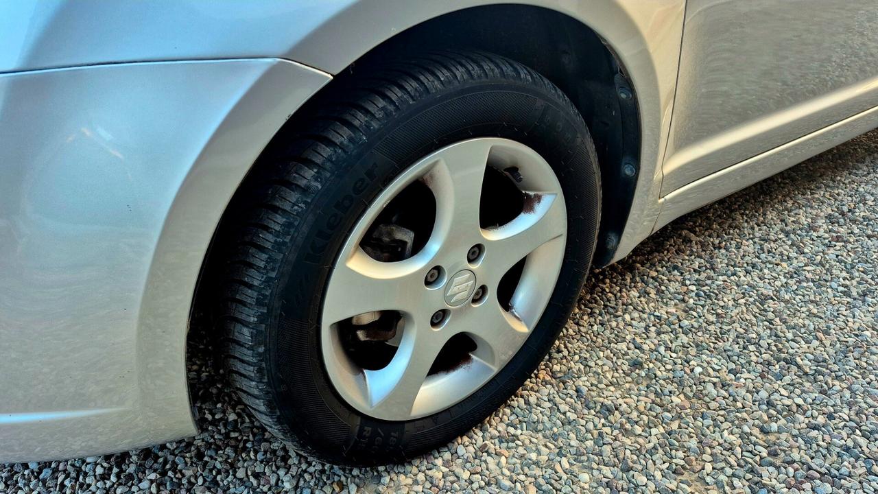 Suzuki Swift 1.3 NESSUN LAVORO DA FARE