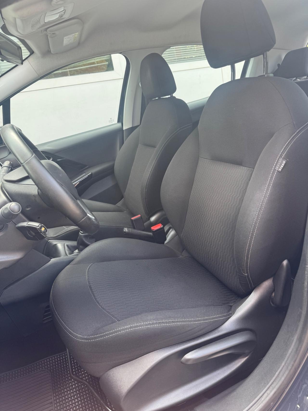 Peugeot 208 BlueHDi 75 5 porte Allure