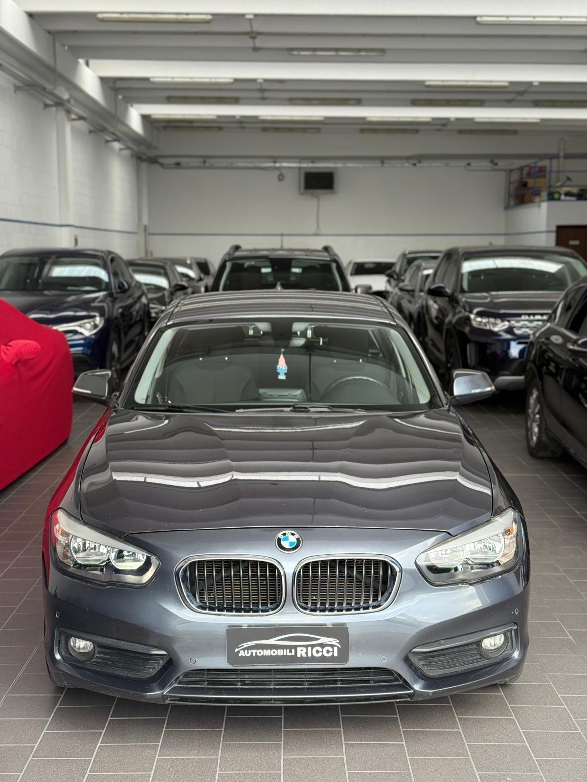 Bmw 118i 5p. Advantage 136cv