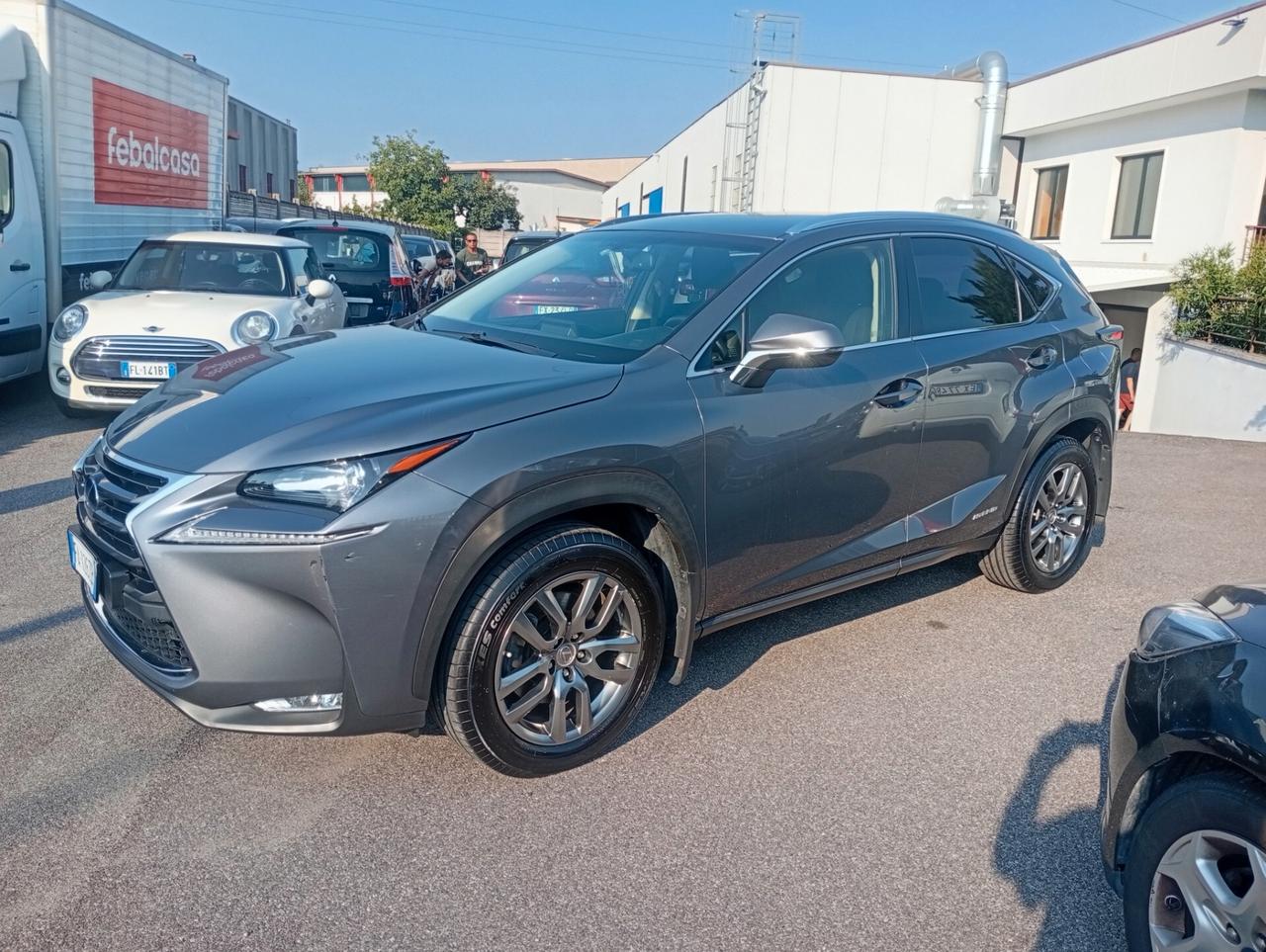 Lexus NX 300h Hybrid 4WD Executive