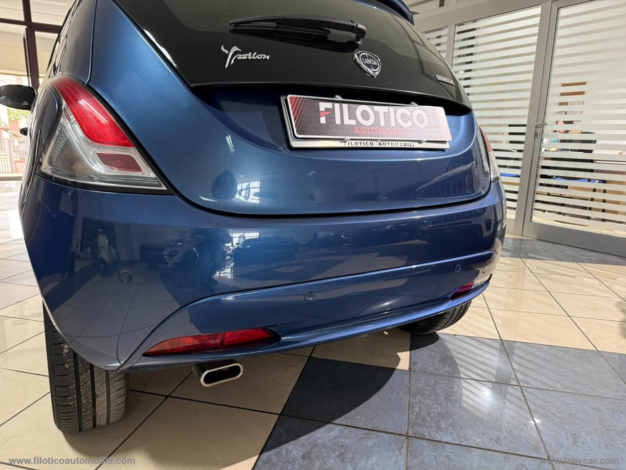 LANCIA Ypsilon 1.0 FireFly 5p.S&S Hybryd Gold CARPLAY - KIT 5 POSTO - SENSORI DI PARCHEGGIO