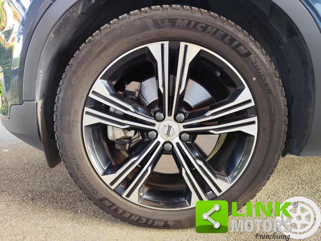 VOLVO XC40 T4 Plug-in Hybrid Inscription Expression GARANZIA