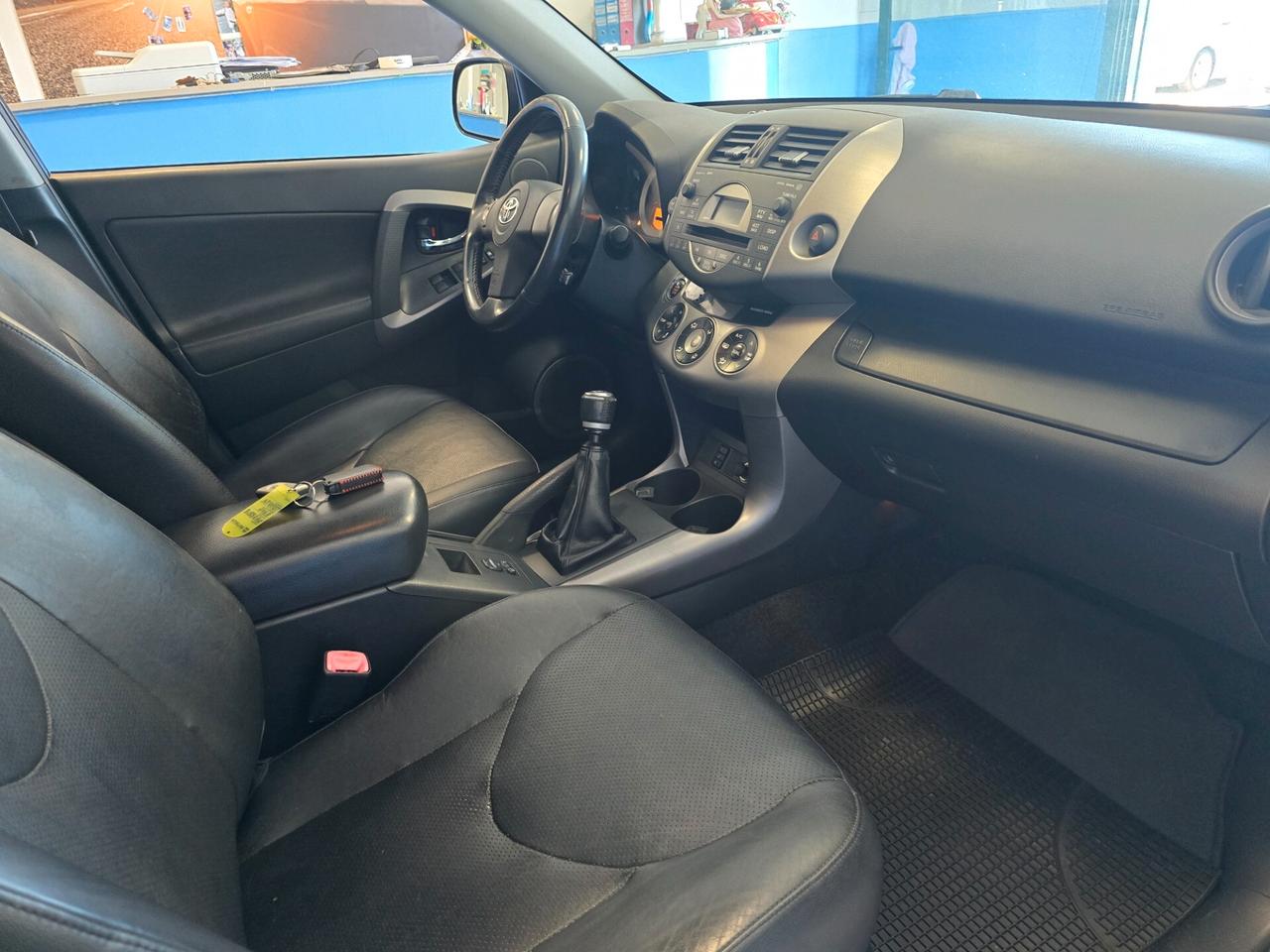 Toyota RAV 4 RAV4 2.2 D-4D 136 CV DPF Luxury