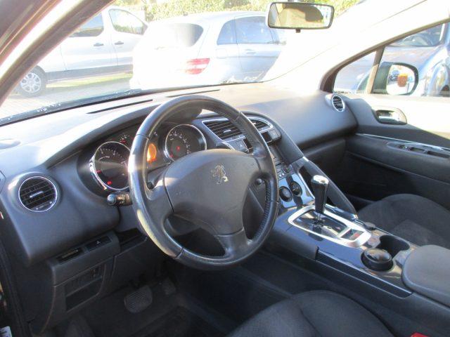 PEUGEOT 3008 1.6 HDi 110CV cambio robotizzato Outdoor