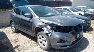 Nissan Qashqai 1.5 dCi Acenta SINISTRATO