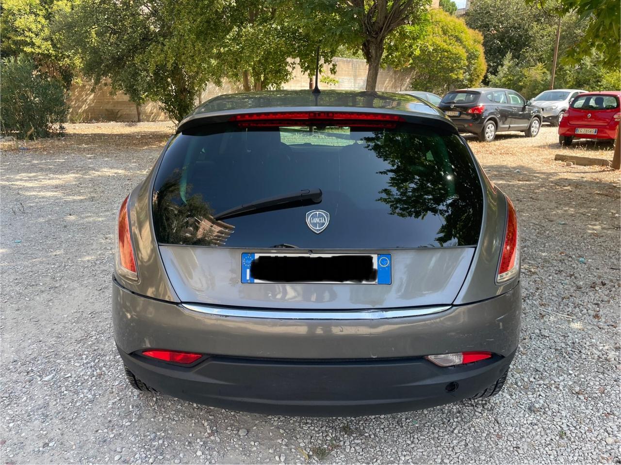 Lancia Delta 1.6 MJT DPF Gold