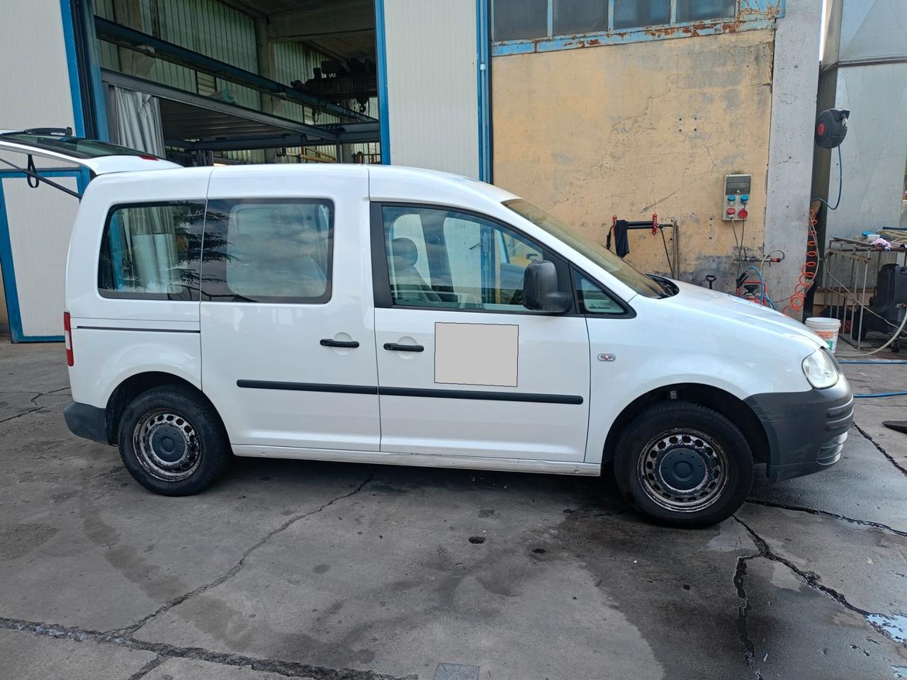 Volkswagen Caddy 2.0 Ecofuel 4p. 7 POSTI Van Vetrato