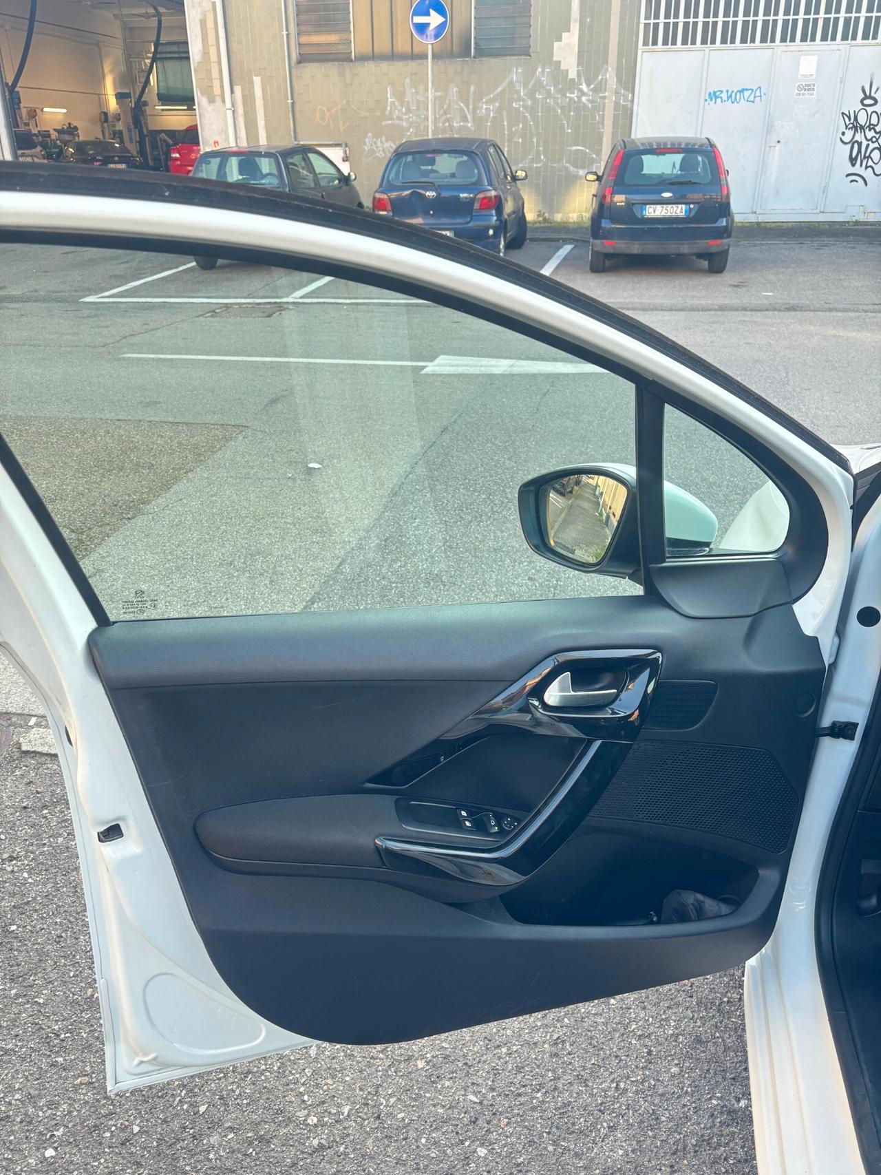Peugeot 208 1.4 VTi 95 CV 5p. GPL Allure