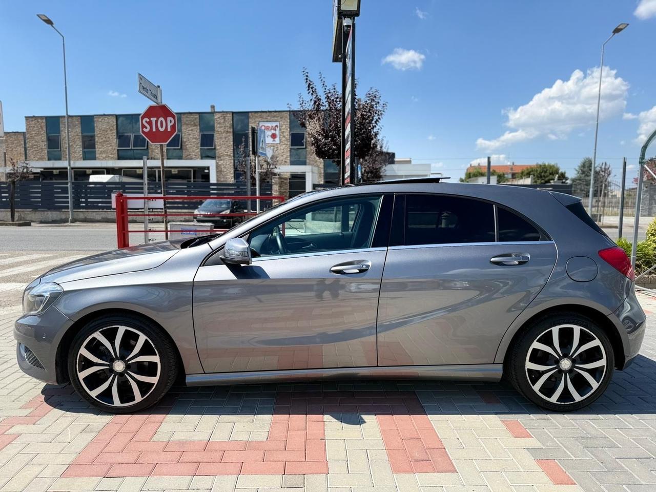 Mercedes-benz A 180 122CV*TETTO*NAVI*EURO 6