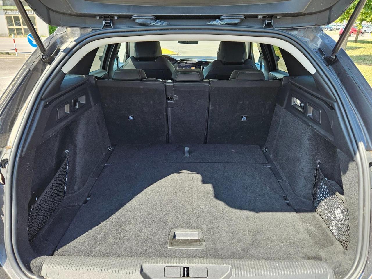 Peugeot 308 BlueHDi 130 S&S EAT8 SW Allure