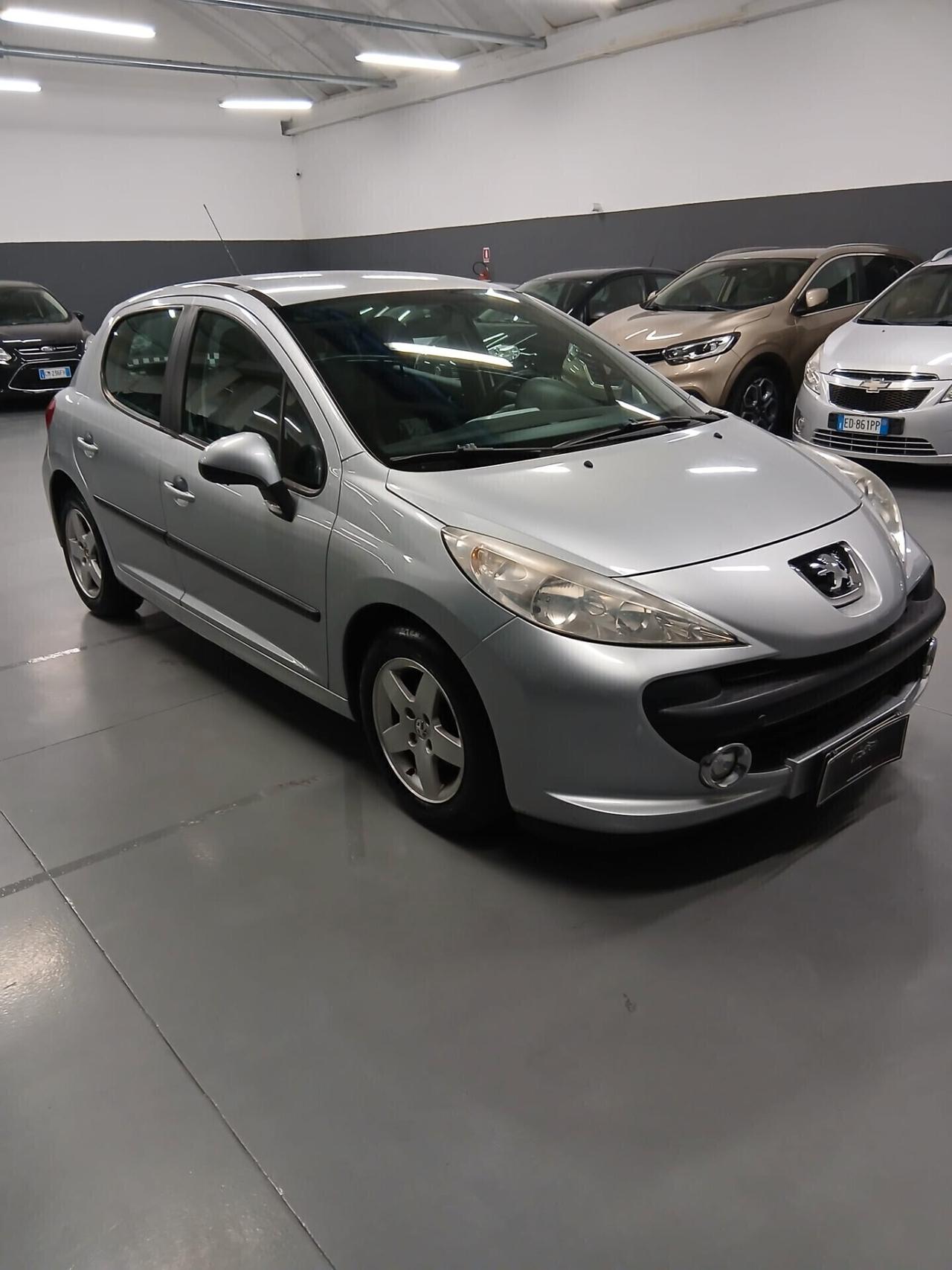 Peugeot 207 1.4 8V 75CV 5p. Energie Sport ECO GPL Motore revisionato totalmente