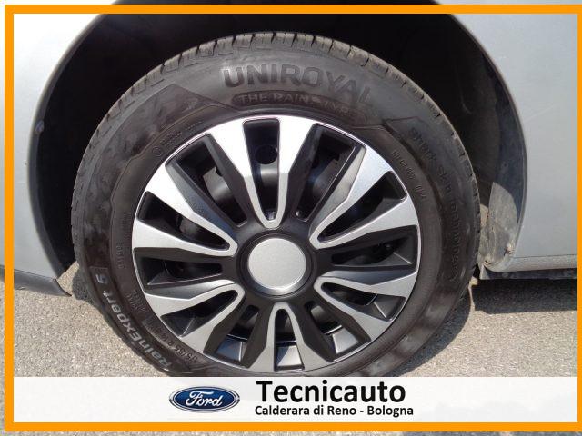 RENAULT Clio 1.2 16V cat 5 porte Confort